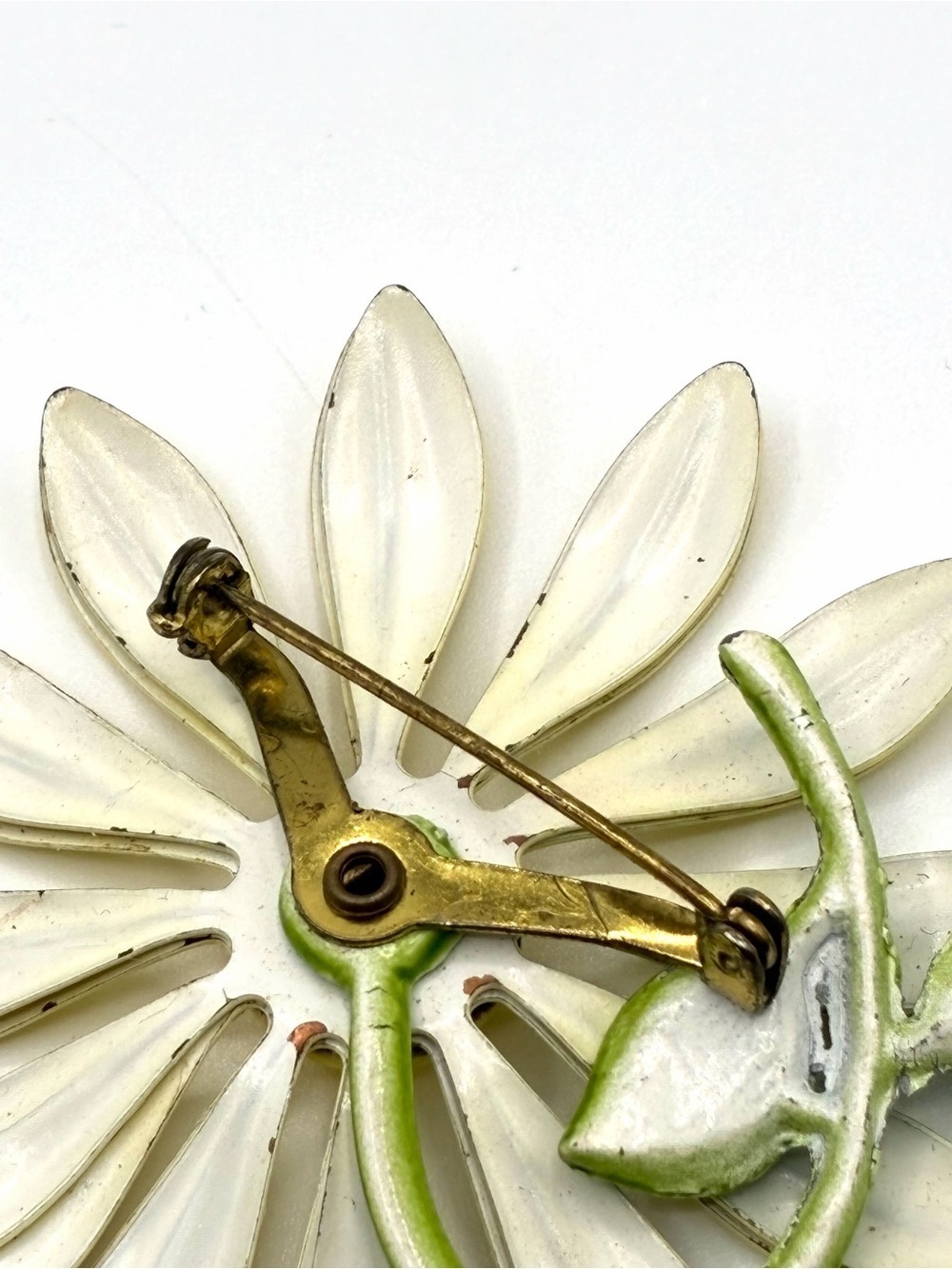 Vintage Yellow Daisy Flower Brooch Enamel Mid Century Floral Pin - Picture 9 of 11